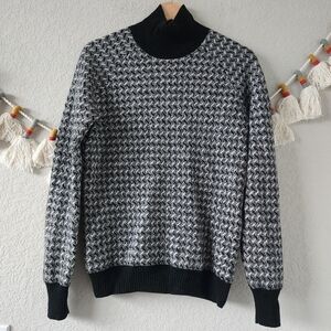 Theory 100% Merino Wool Mixed Stitch Turtleneck Sweater Warm Cozy Minimalist P